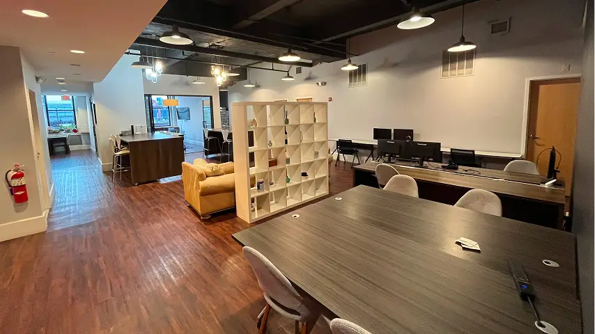 desk2